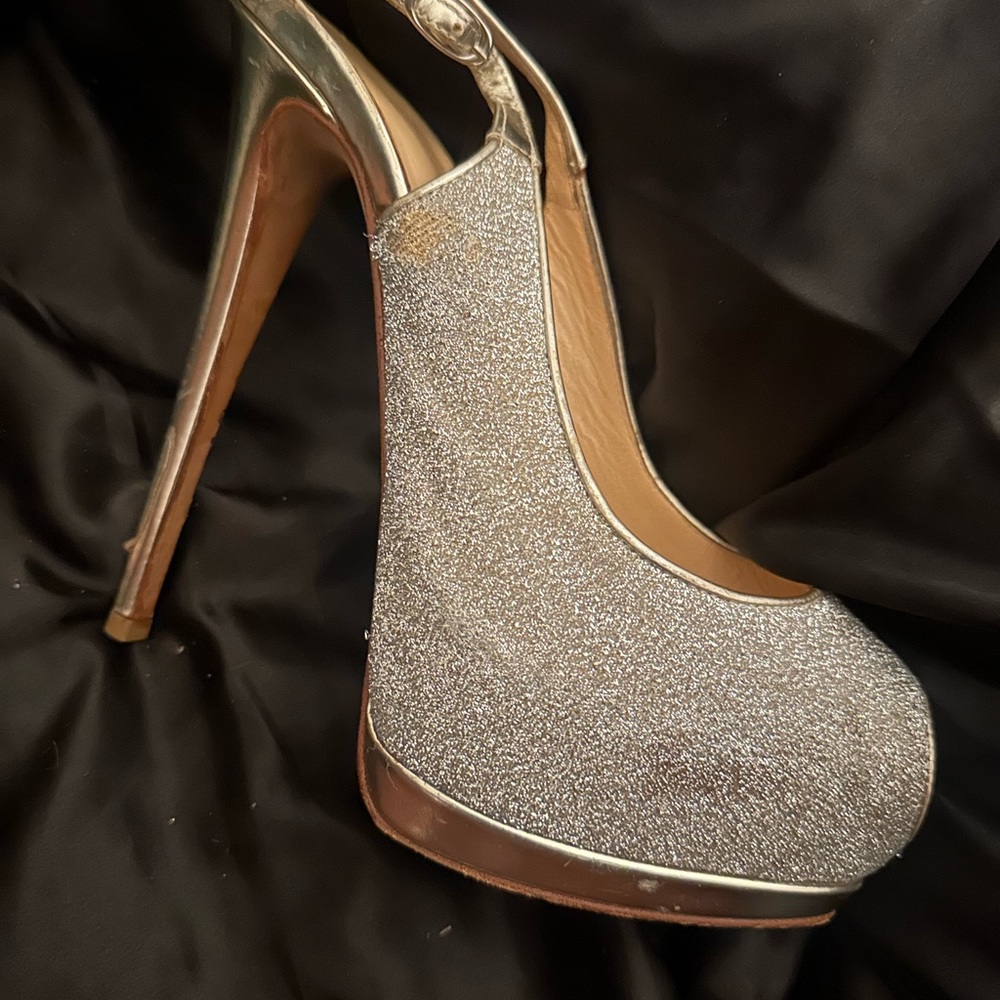 Size 39 Giuseppe